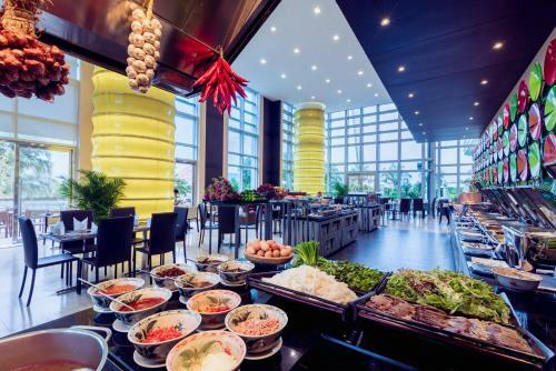 Hotel Grand Mercure Danang