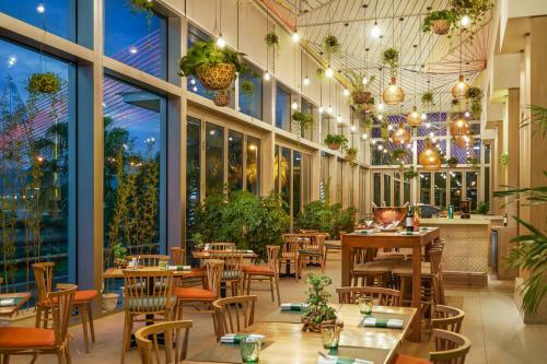 Hotel Grand Mercure Danang