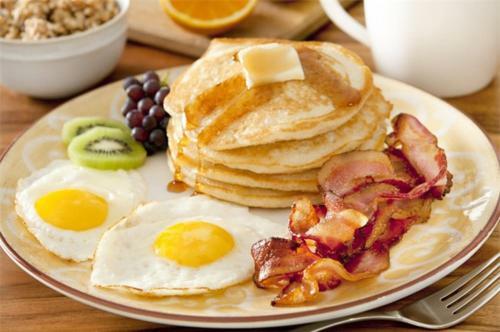 Hostal M & T Hotel