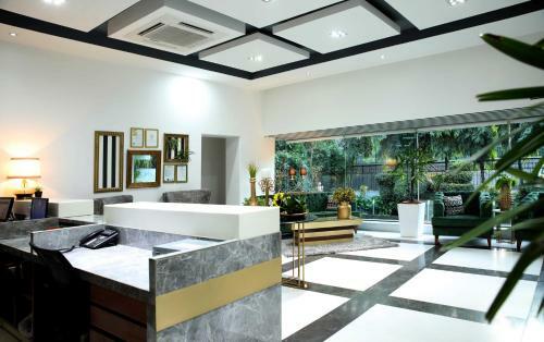 Hotel Ahuja Residency Sunder Nagar