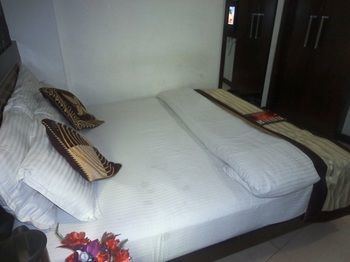Hotel Milllennium 2000 Dx