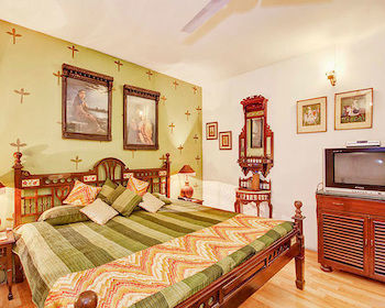 Bed & Breakfast On The House
