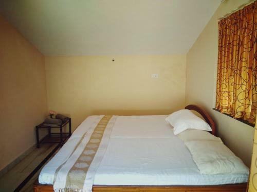 Hostal Menezes House