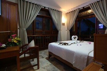 River Palm Villas