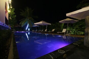 River Palm Villas