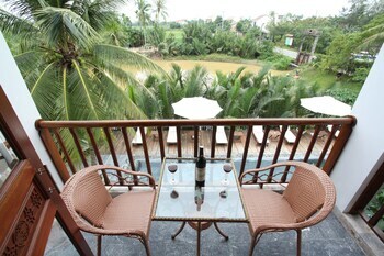 River Palm Villas