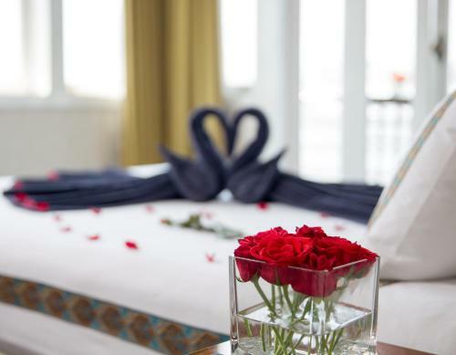 Majestic Halong Cruise