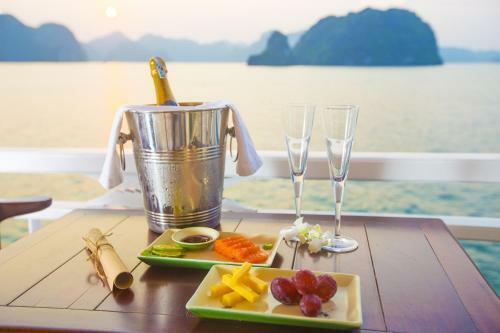 Aphrodite Cruise