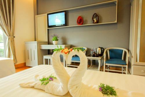 Green Field Hotel