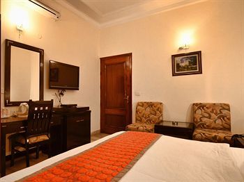 Hotel Regalia Retreat