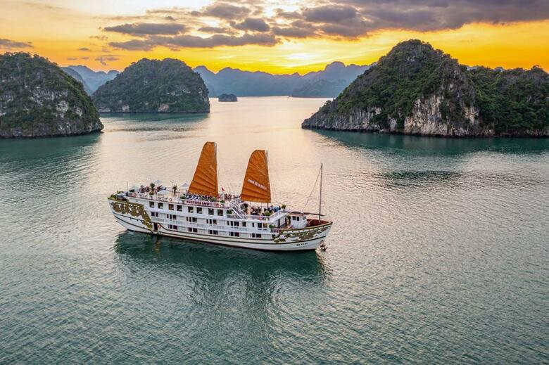Indochina Sails Cruise