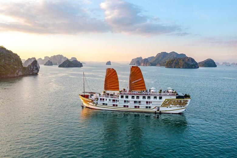 Indochina Sails Cruise