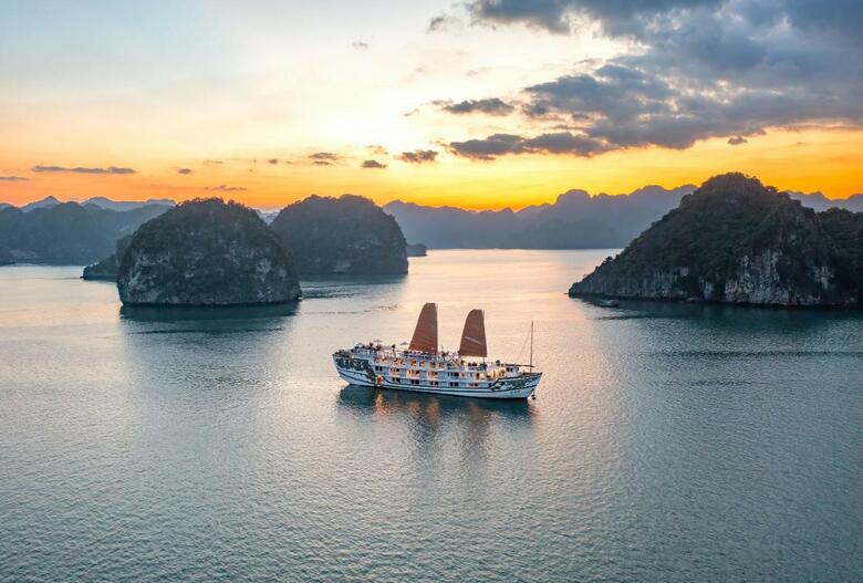 Indochina Sails Cruise