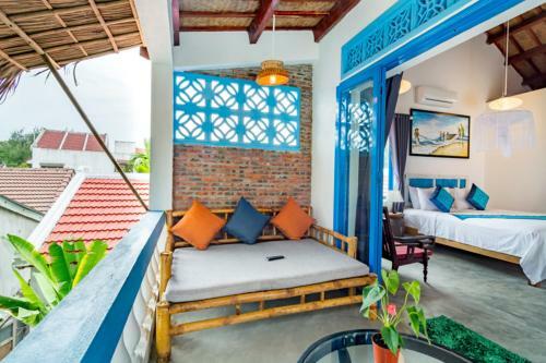 Local Beach Homestay