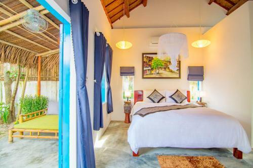Local Beach Homestay