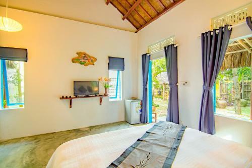 Local Beach Homestay