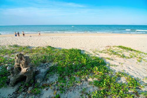 Local Beach Homestay