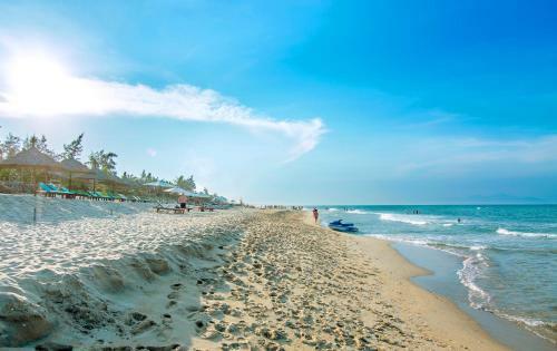 Local Beach Homestay