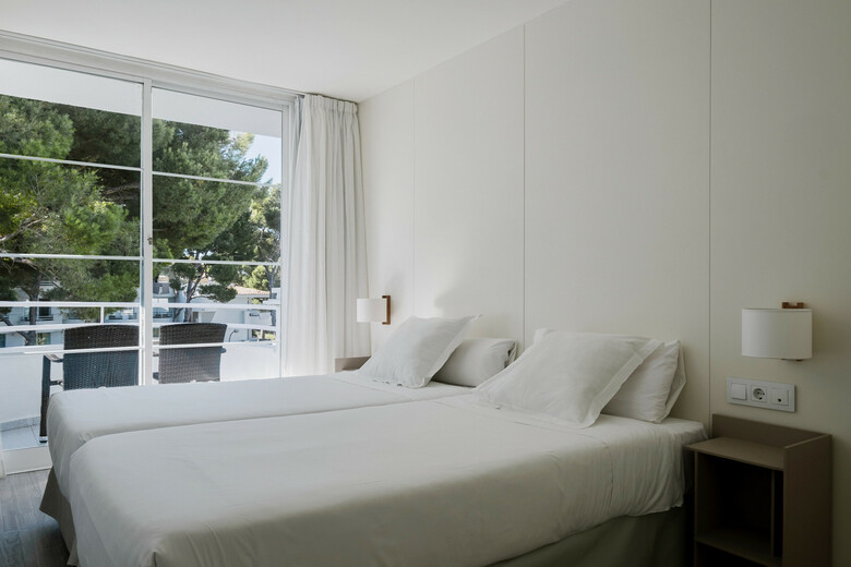 Prinsotel La Pineda Hotel Apartamentos