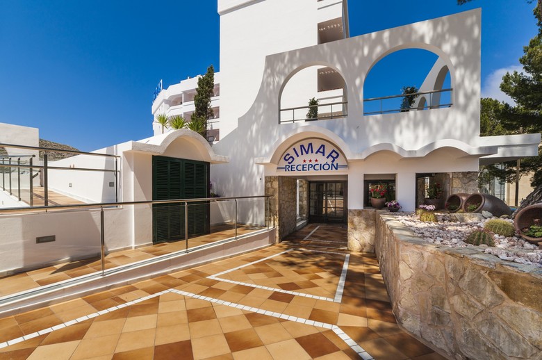 Hotel Globales Simar