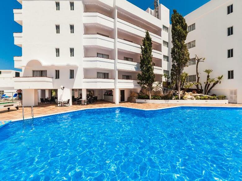 Hotel Globales Simar