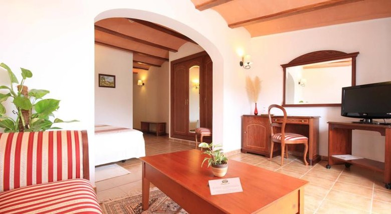 Hotel Monnaber Nou