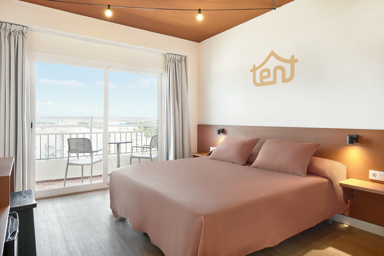 Hotel Tent Bahia de Palma