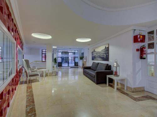 Hotel Emperatriz I