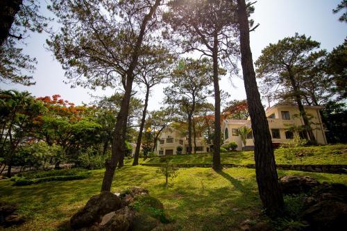 Sai Gon Ha Long Hotel
