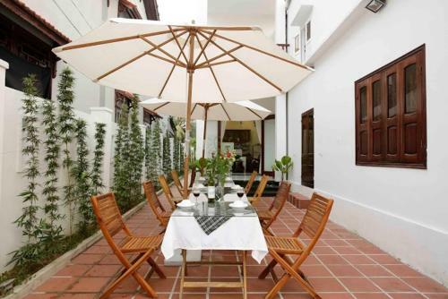 Hotel Coconut Garden