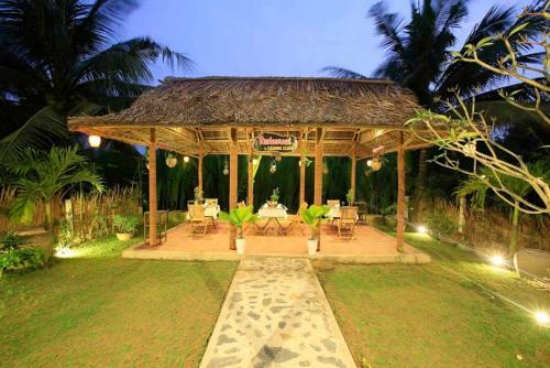 Hotel Coconut Garden