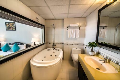 River View Hotel