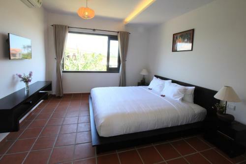 East West Villa