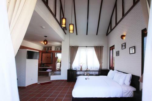 East West Villa