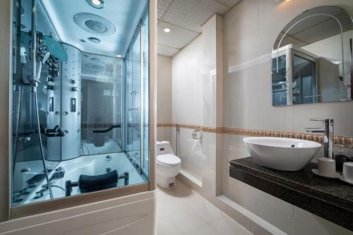 La Suite Hotel Hanoi