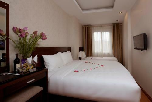 Rising Dragon Legend Hotel