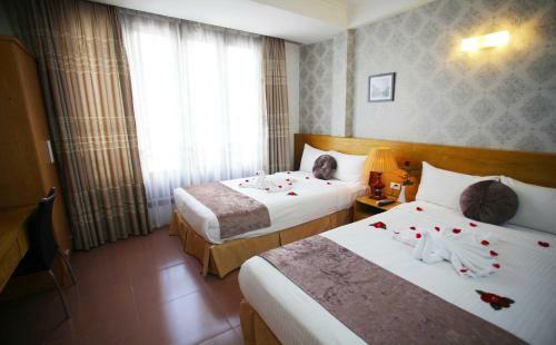 Hostal Madam Moon Guesthouse