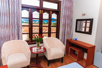 Cosmos Hotel