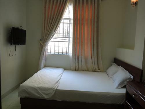 Long Chau Hotel