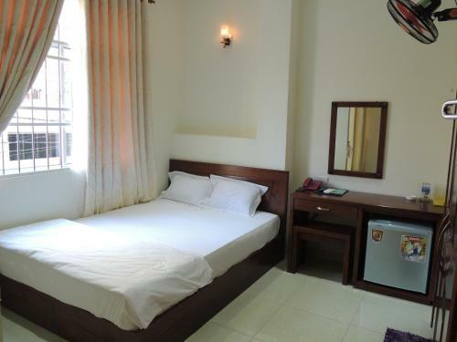 Long Chau Hotel