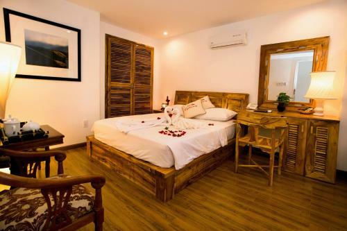 Rex Hotel & Apartment