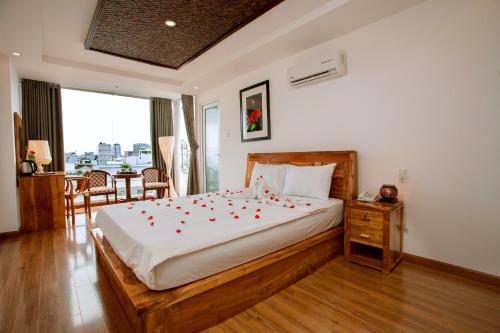 Rex Hotel & Apartment