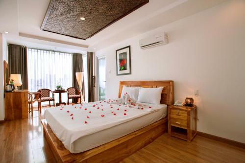 Rex Hotel & Apartment