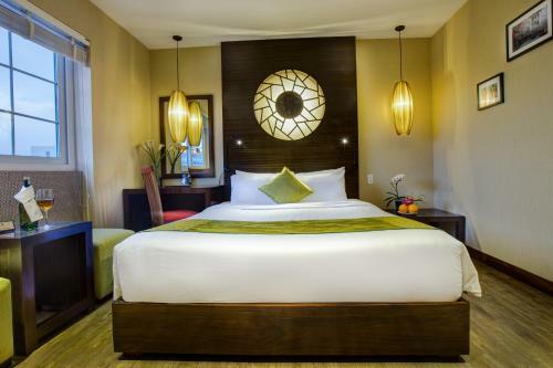 Oriental Suites Hotel & Spa
