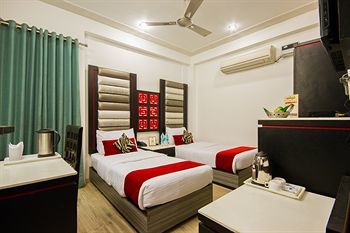 Fabhotel Karol Bagh Metro