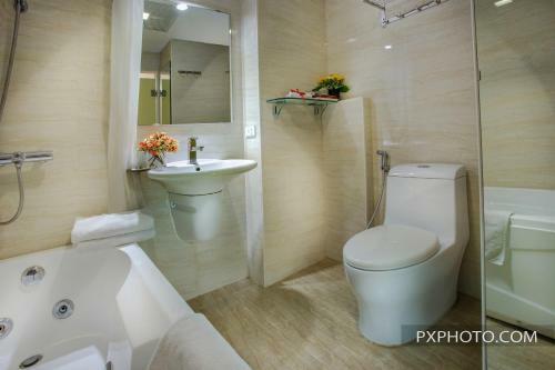 Luminous Viet Hotel