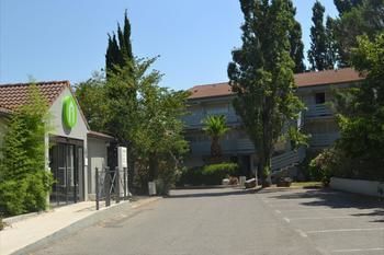 Hotel Campanile Arles