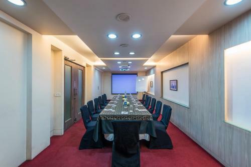 Hotel Park Central Comfort- E- Suites