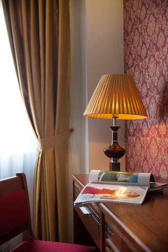 First Eden Hotel - Hang Bun