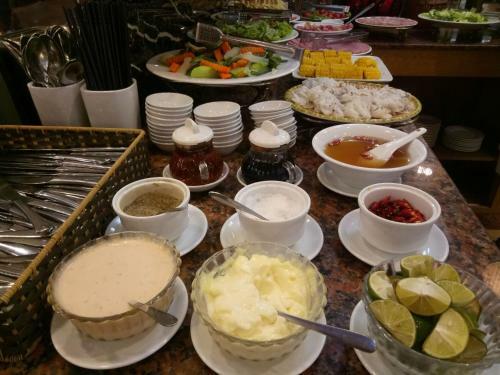 First Eden Hotel - Hang Bun